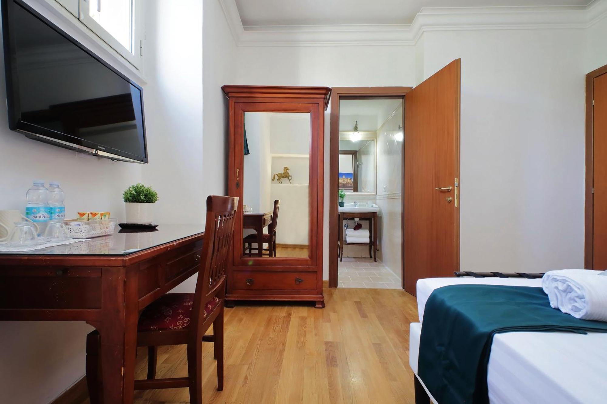 Romulus Rooms Exterior foto